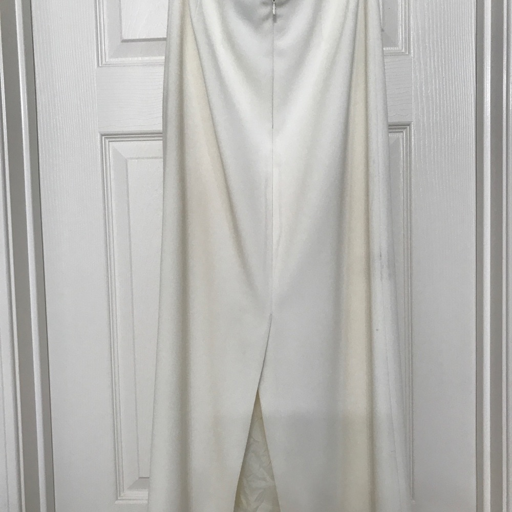 Suit - Picture 5 of 6